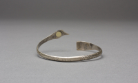 Tlingit%20artist%2C%20%3Cb%3E%3Ci%3E%20Bracelet%3C%2Fi%3E%3C%2Fb%3E%2C%201850%2F1880%2C%20silver%20and%20gold%2C%20Museum%20Purchase%3A%20Indian%20Collection%20Subscription%20Fund%2C%20Rasmussen%20Collection%20of%20Northwest%20Coast%20Indian%20Art%2C%20no%20known%20copyright%20restrictions%2C%2048.3.201